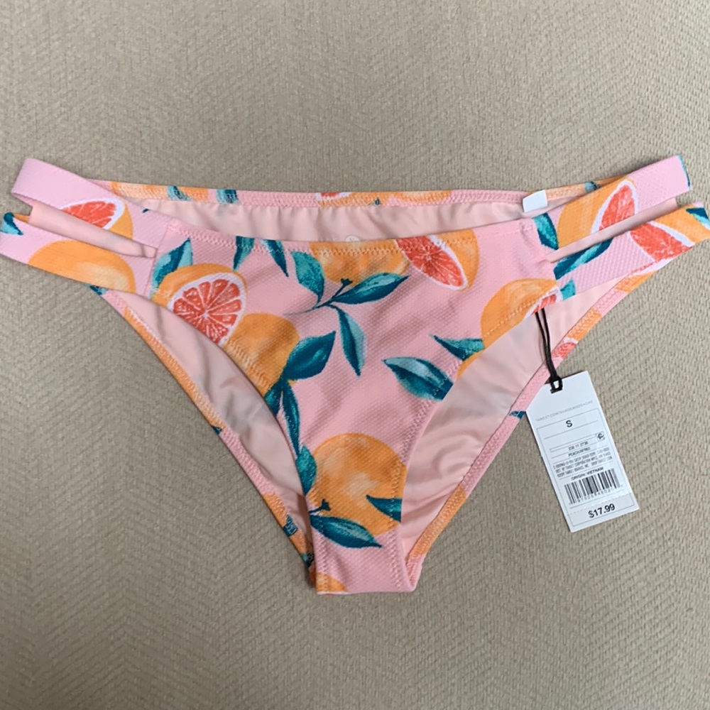 New with tags Shade & Shore low coverage cheeky bikini bottom